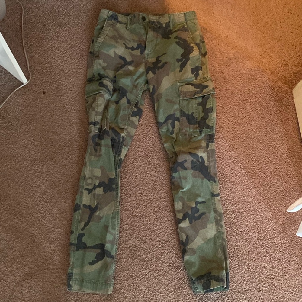 GAP men’s camp cargo pants.